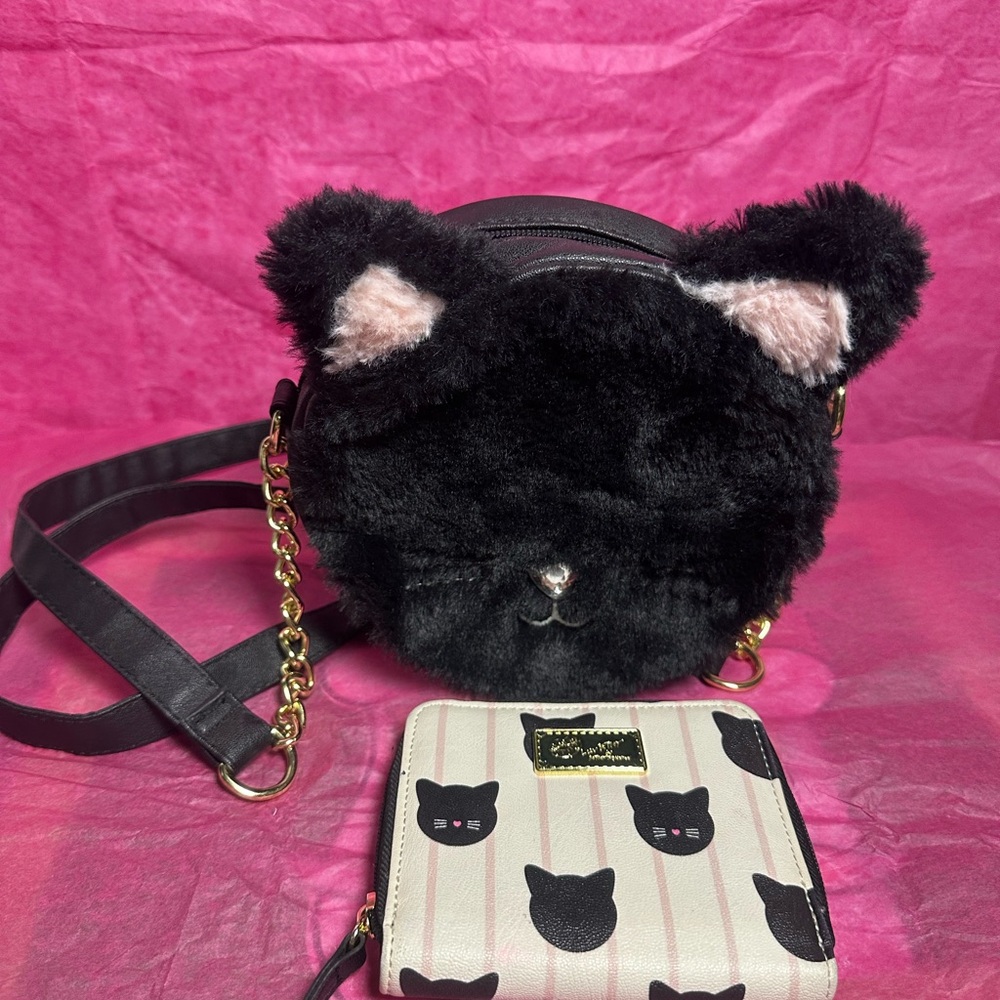 Betsy Bundle - Picture 2 of 2